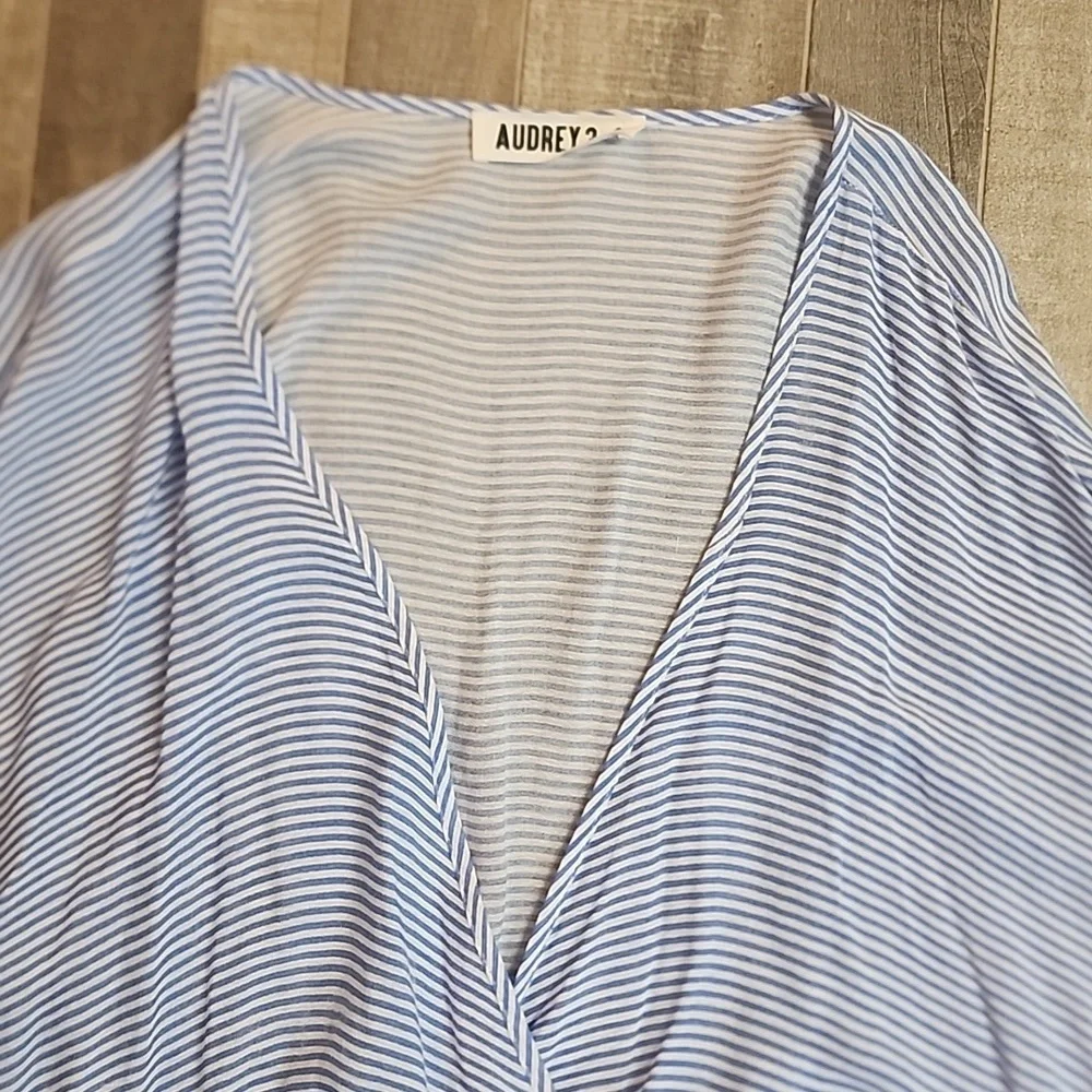 Audrey 3+1 brand blouse - Picture 4 of 10
